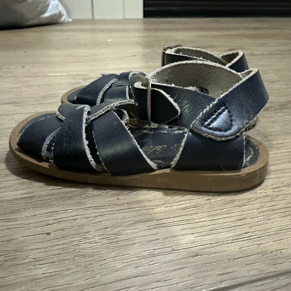 Kids navy blue saltwater leather Sandals size 4 - Picture 3 of 4
